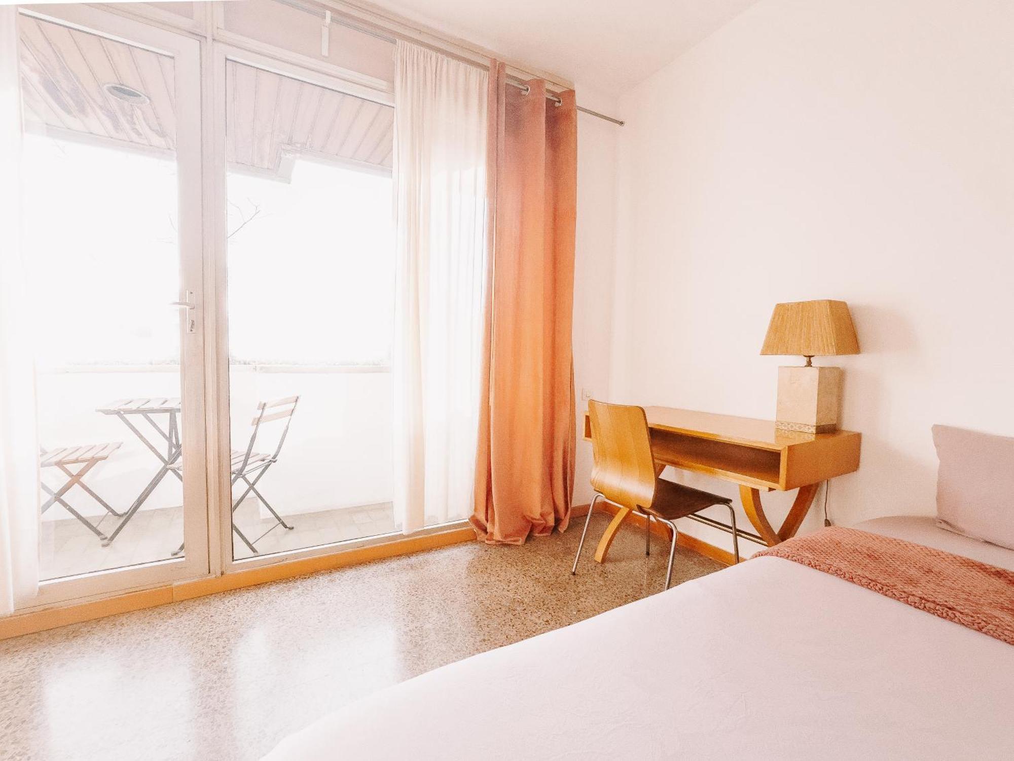 Lovely Rooms In Shared Apartment Gracia Neighborhood 바르셀로나 외부 사진
