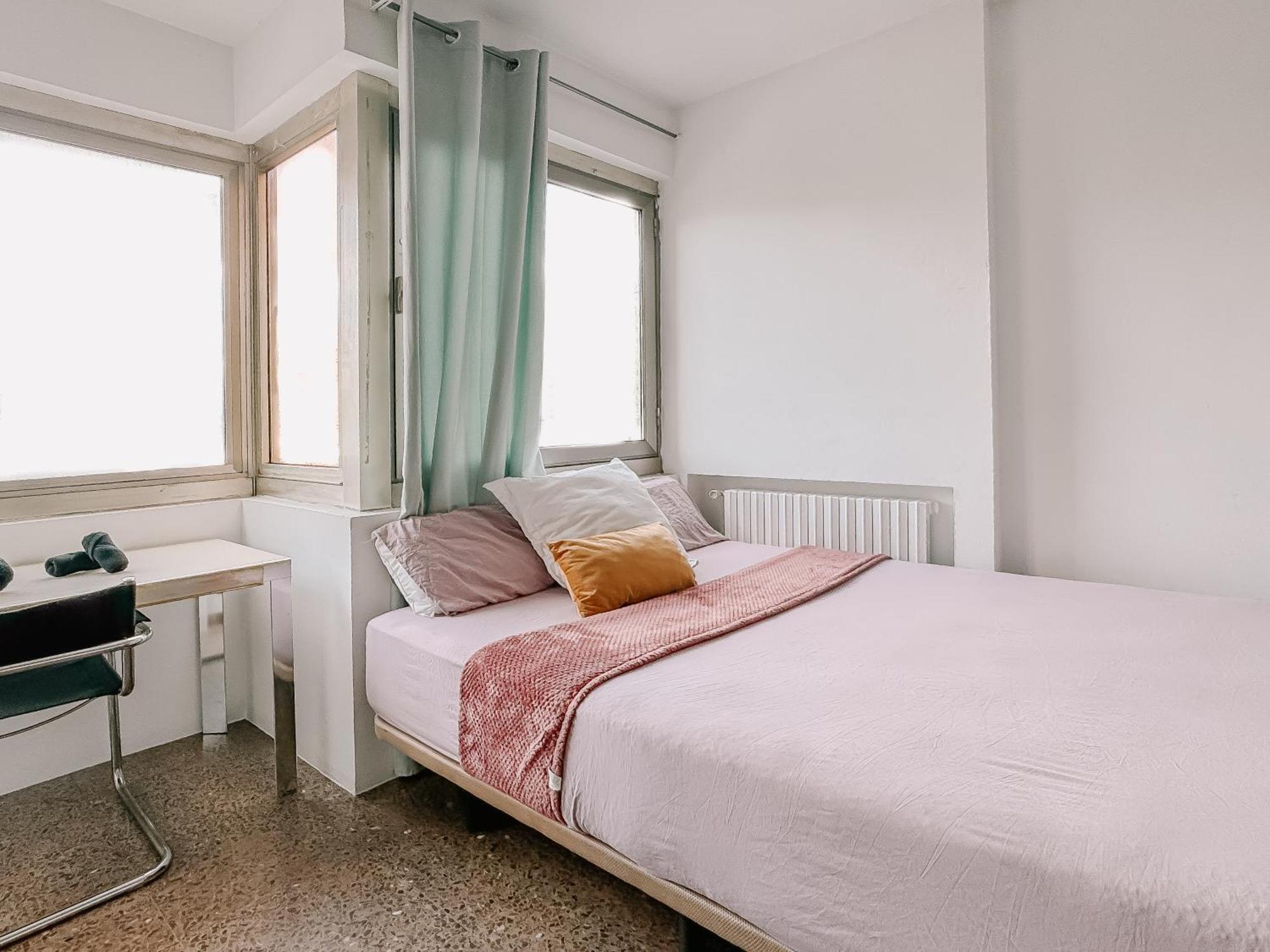 Lovely Rooms In Shared Apartment Gracia Neighborhood 바르셀로나 외부 사진