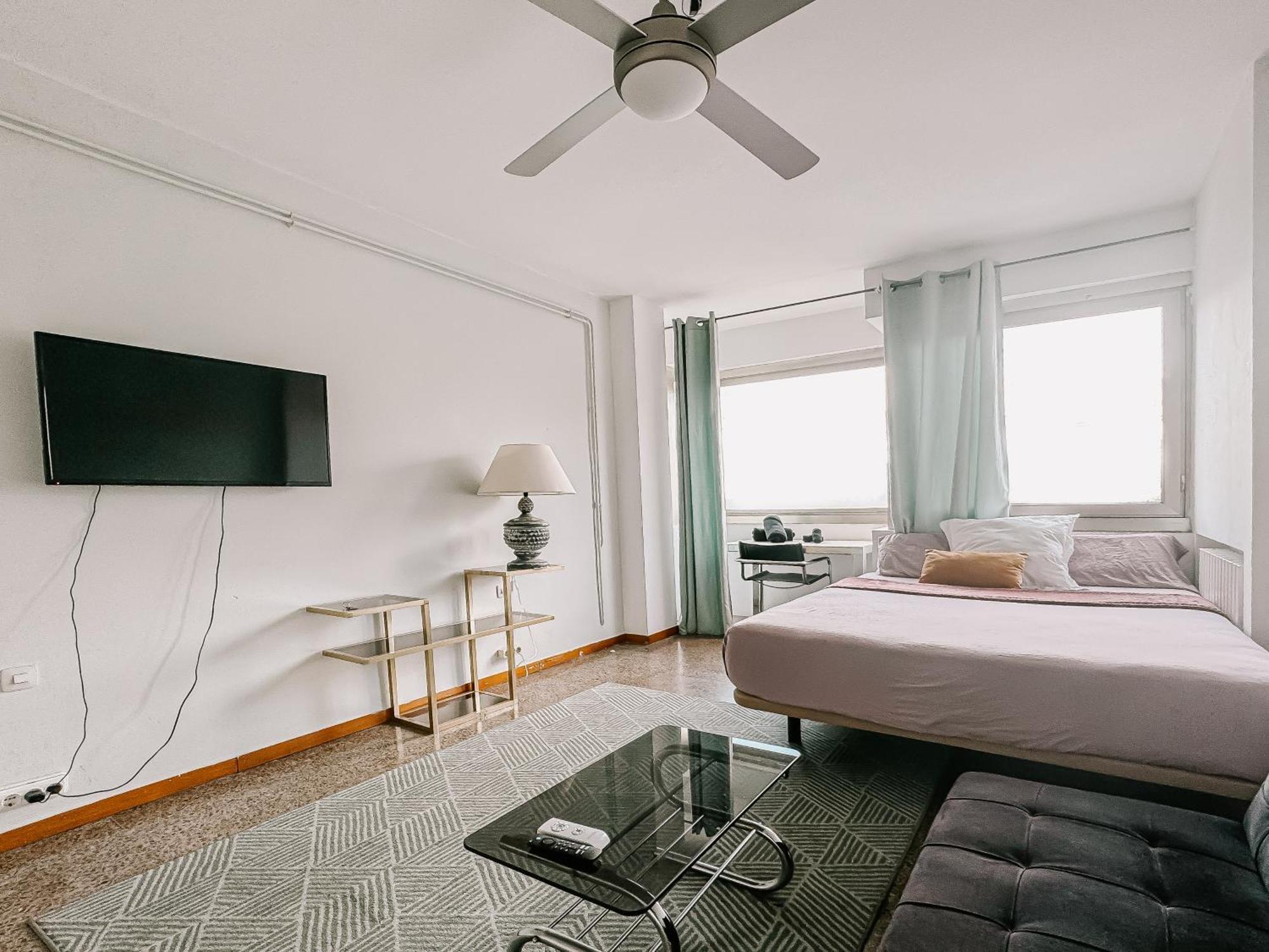 Lovely Rooms In Shared Apartment Gracia Neighborhood 바르셀로나 외부 사진